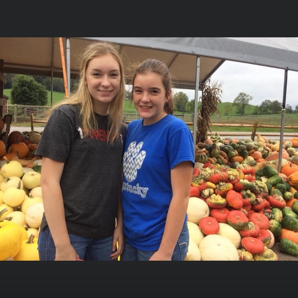 Meet your Posher, blissful apparel - Picture 2 of 4